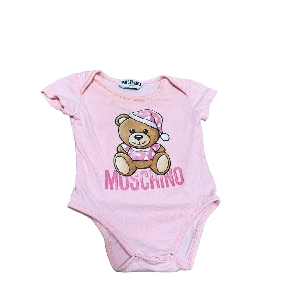Moschino baby pink onesie SZ. 3-6 Months